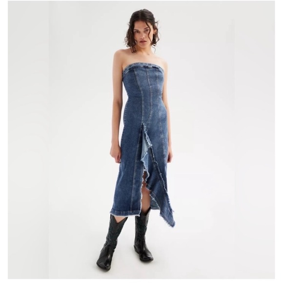 Urban Outfitters Acid Wash Blue Denim Strapless Asymmetrical UO Shiloh Dress M - Picture 4 of 16
